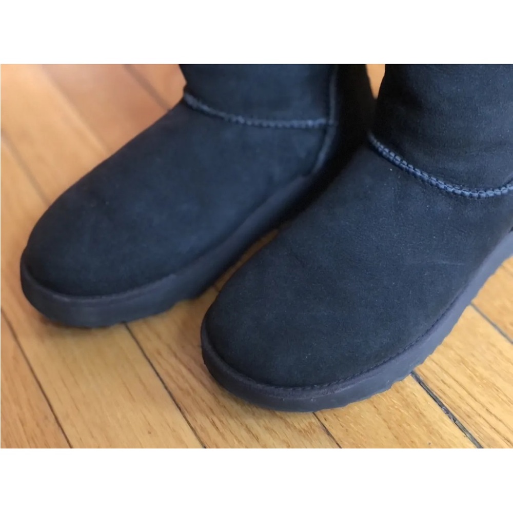 Classic Uggs - image 6